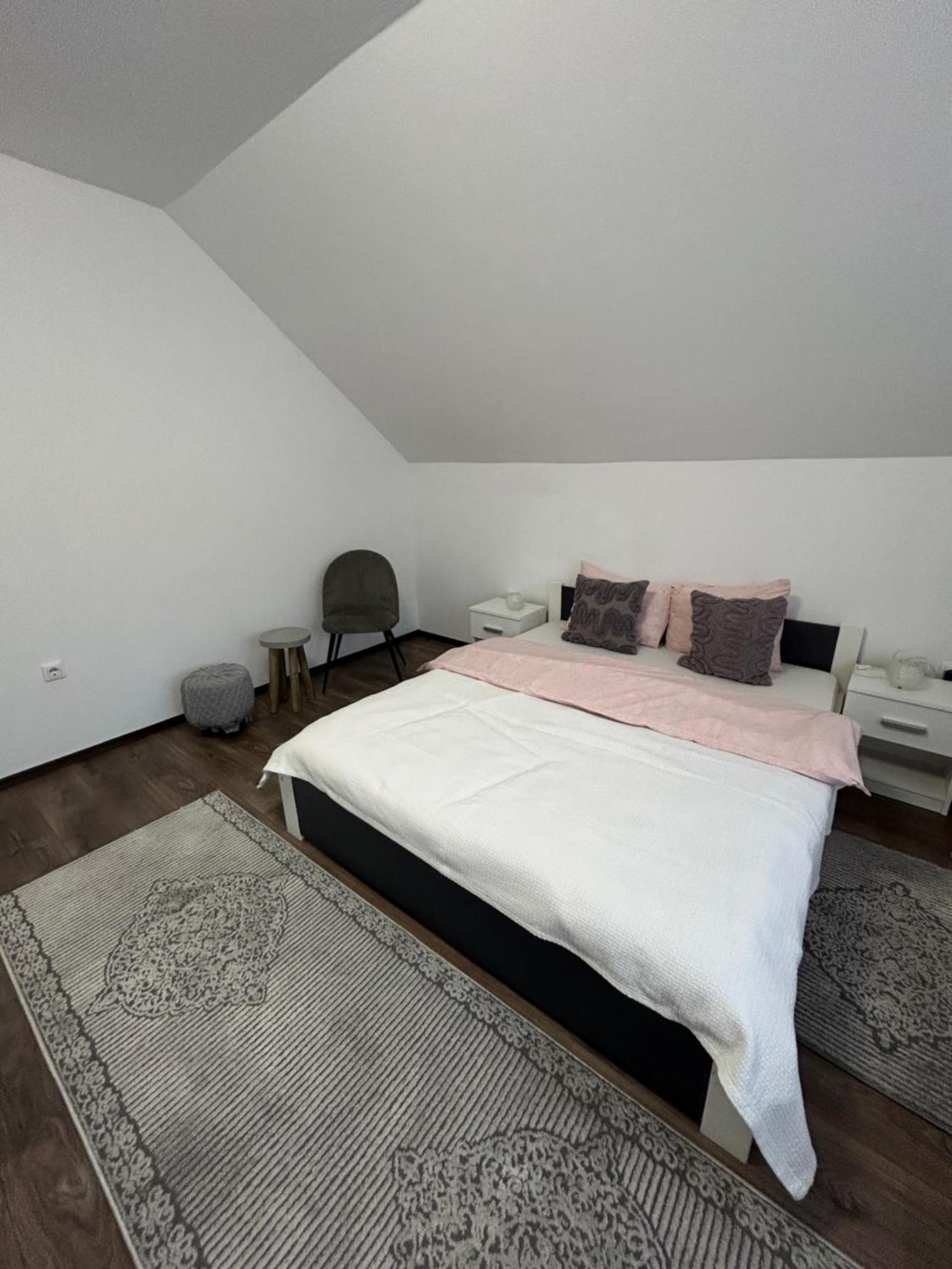 Vik'S Home Sighisoara Ngoại thất bức ảnh