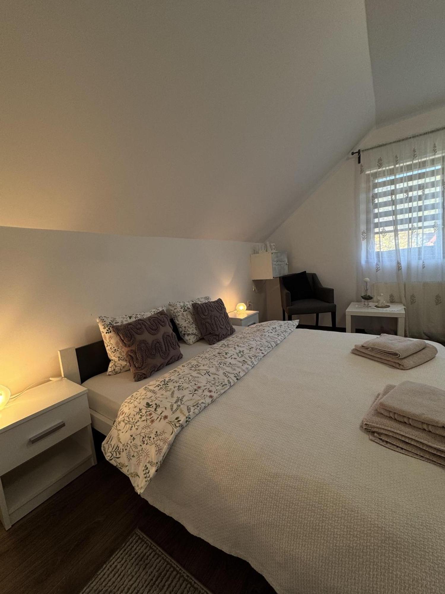 Vik'S Home Sighisoara Ngoại thất bức ảnh