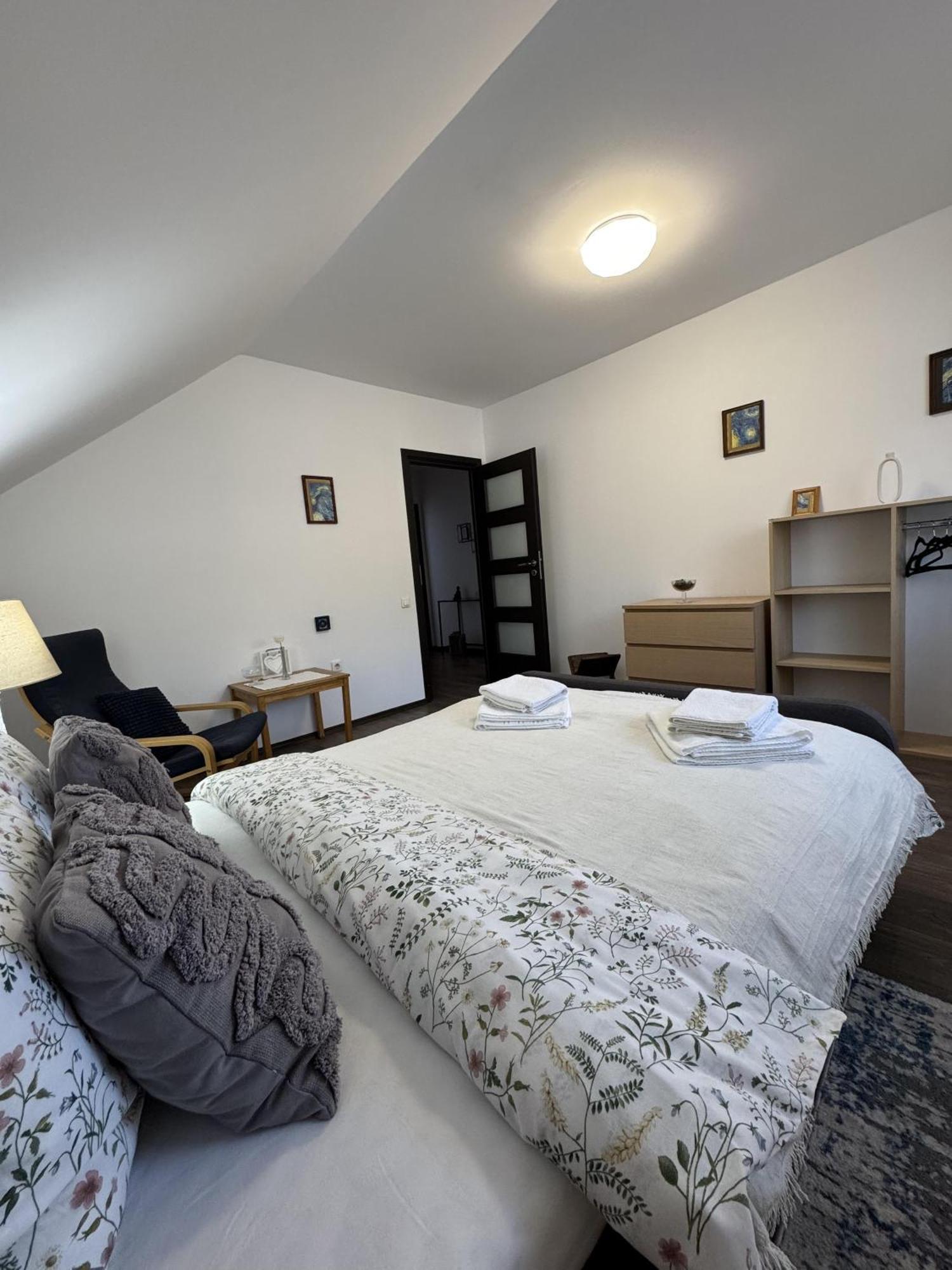 Vik'S Home Sighisoara Ngoại thất bức ảnh