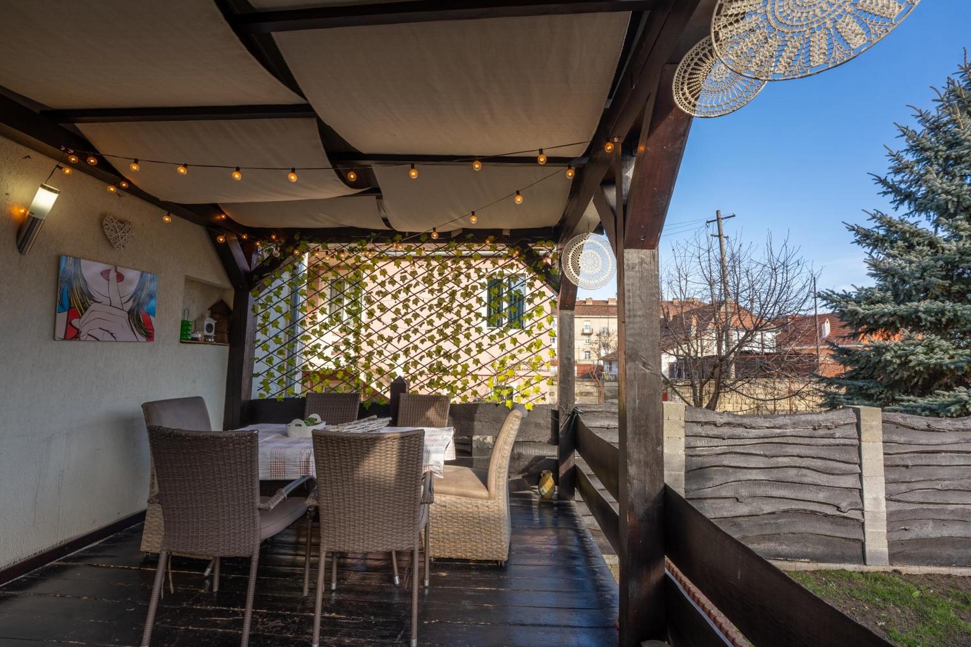Vik'S Home Sighisoara Ngoại thất bức ảnh