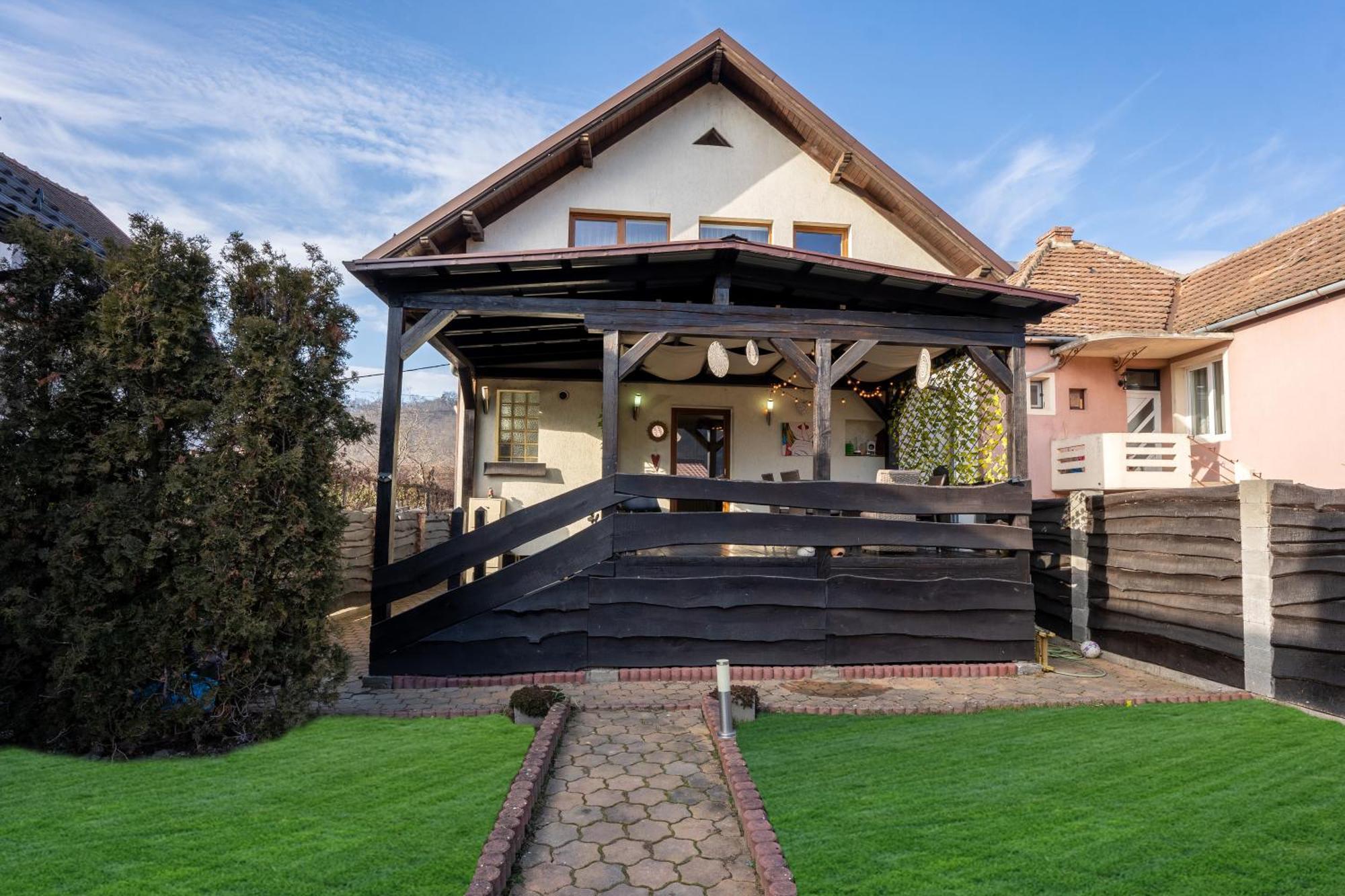 Vik'S Home Sighisoara Ngoại thất bức ảnh